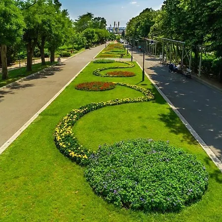 Apartman Beachfront Sea Garden